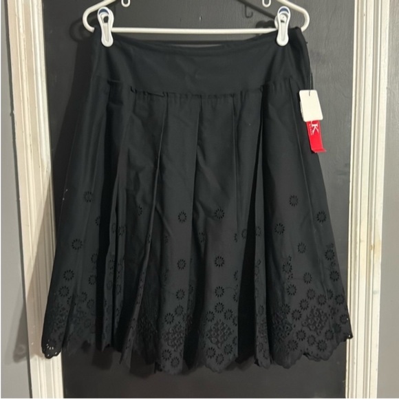 Anne Klein Dresses & Skirts - Anne Klein Eyelet Side Zip Circle Skirt Size: 10 Length: 24”